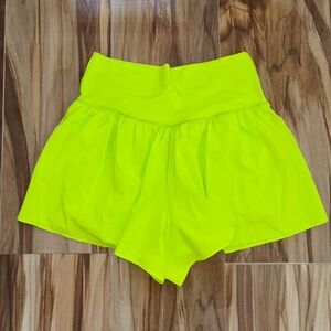 Offline aerie
Neon Yellow Women's Shorts

Tiny stain